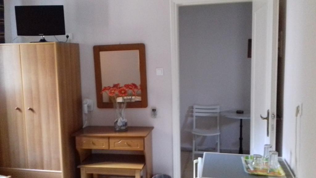Kabanis Rooms Hermópolis Exterior foto